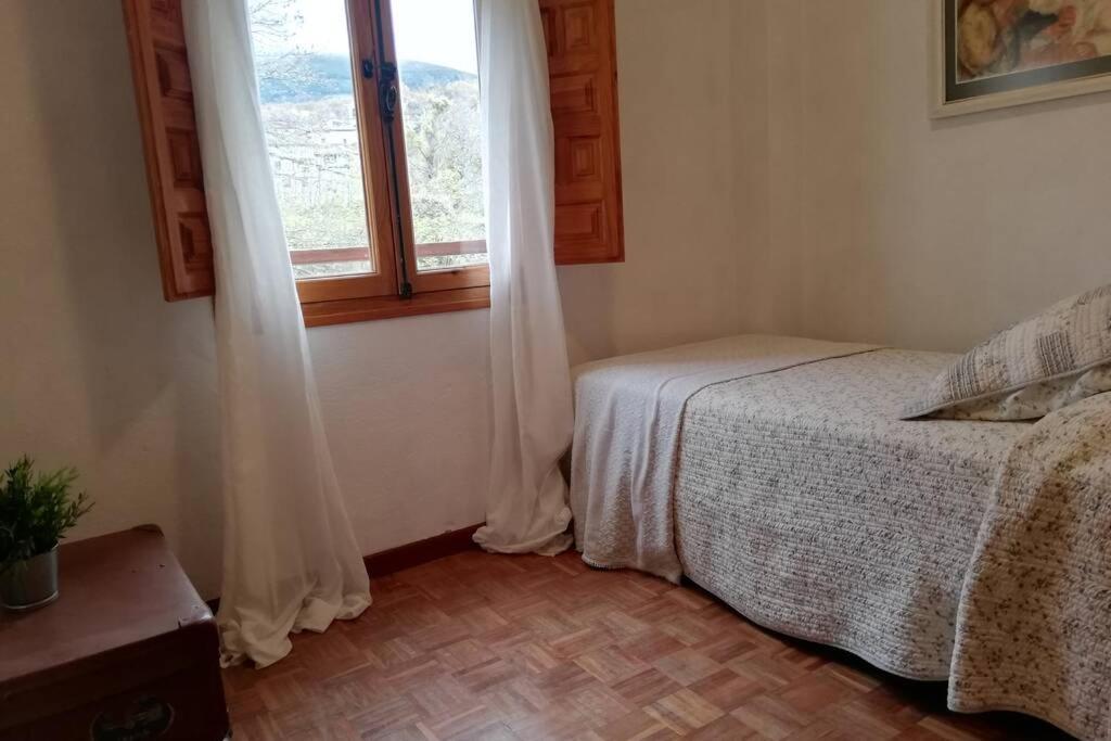 Апартаменти Apto. Rural Las Candelas. La Covatilla Канделаріо Екстер'єр фото